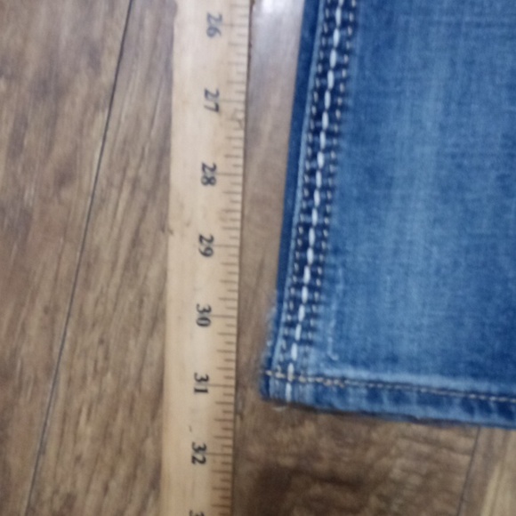 Rock Revival Women's 26 Bootcut Jeans Blair Embroidered Distressed NWT - Picture 11 of 11